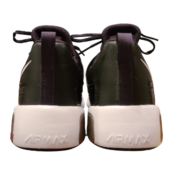 NWOT Nike air max black/white size 7.5 shoe - Picture 3 of 16